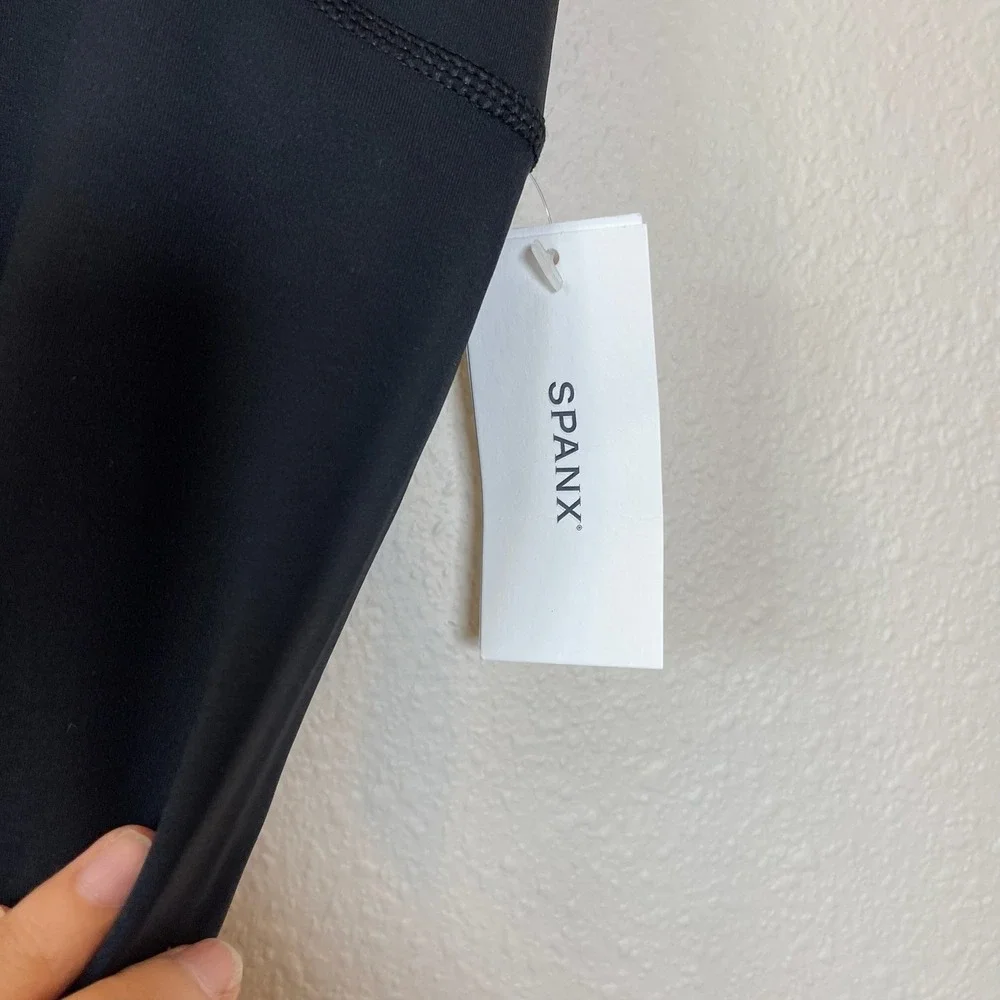 Spanx Booty Boost Active 7/8 Leggings Black High Waisted Size Large NWT